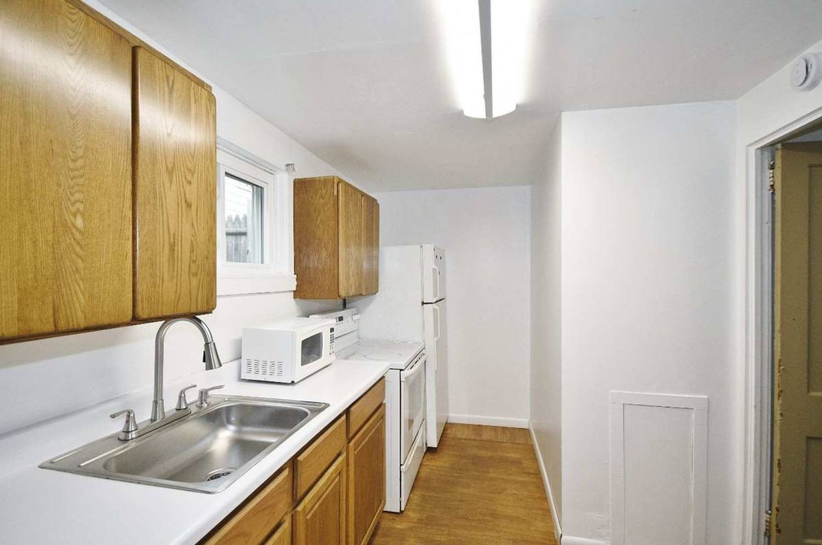 Apartment for rent at 1423 Ridge Ave, Braddock, PA 15104