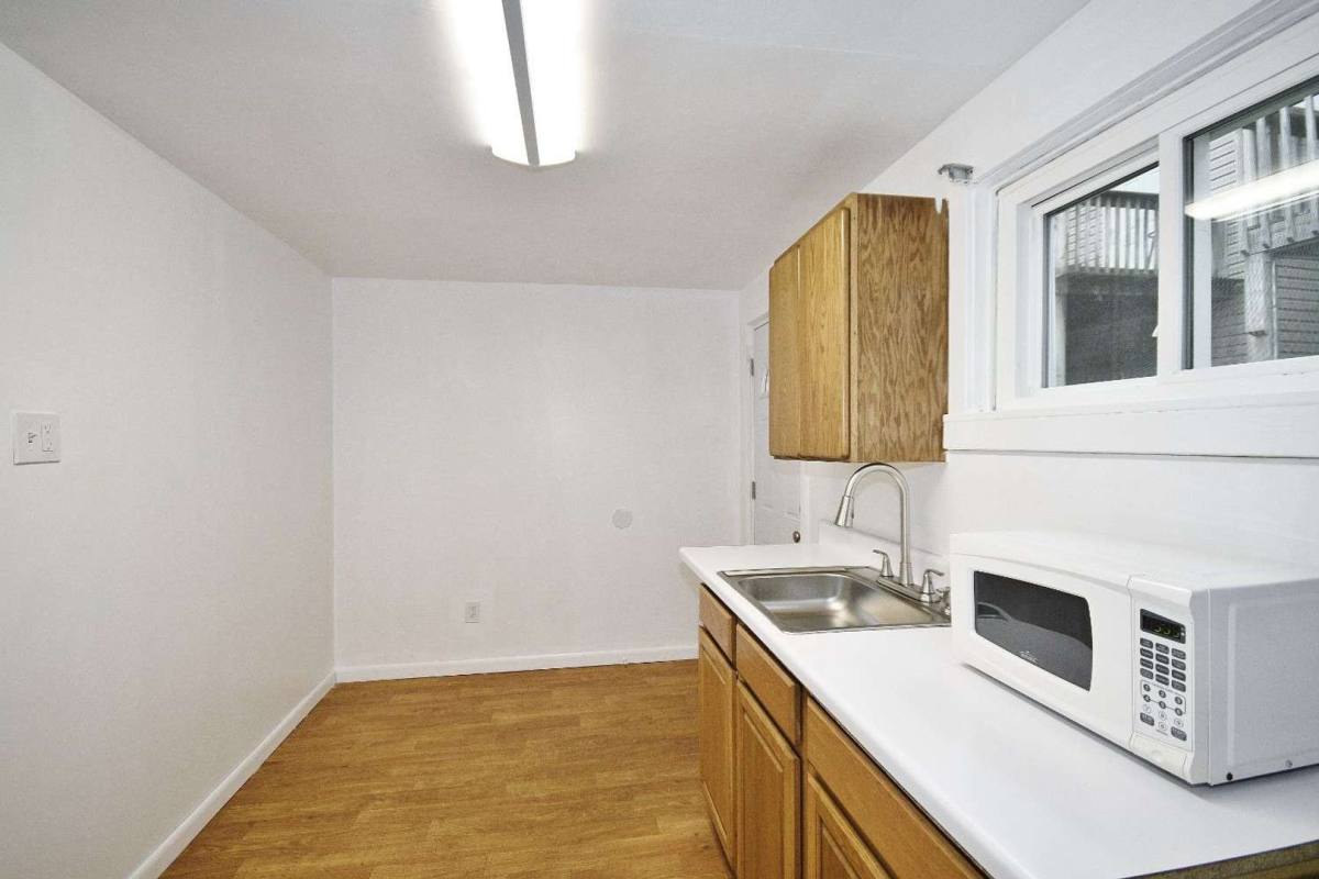 Apartment for rent at 1423 Ridge Ave, Braddock, PA 15104