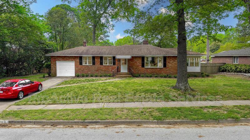 House for rent at 1831 Banning Rd, Norfolk, VA 23518