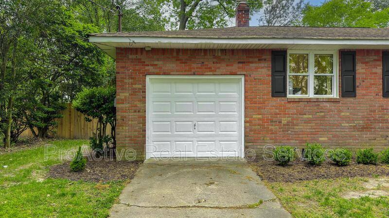 House for rent at 1831 Banning Rd, Norfolk, VA 23518