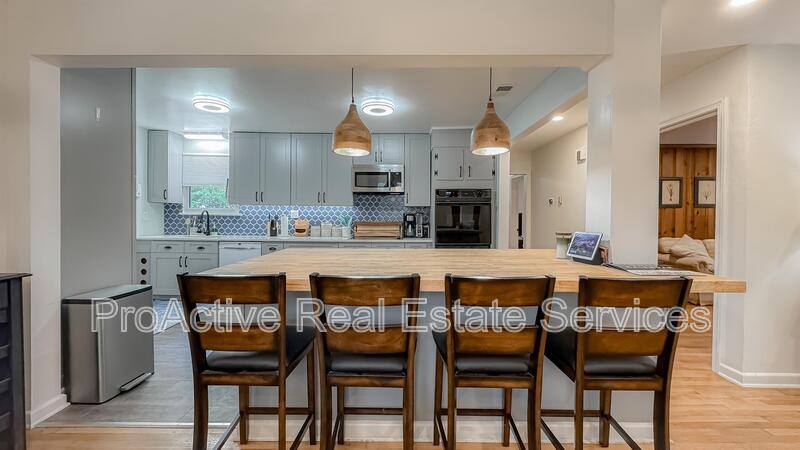 House for rent at 1831 Banning Rd, Norfolk, VA 23518