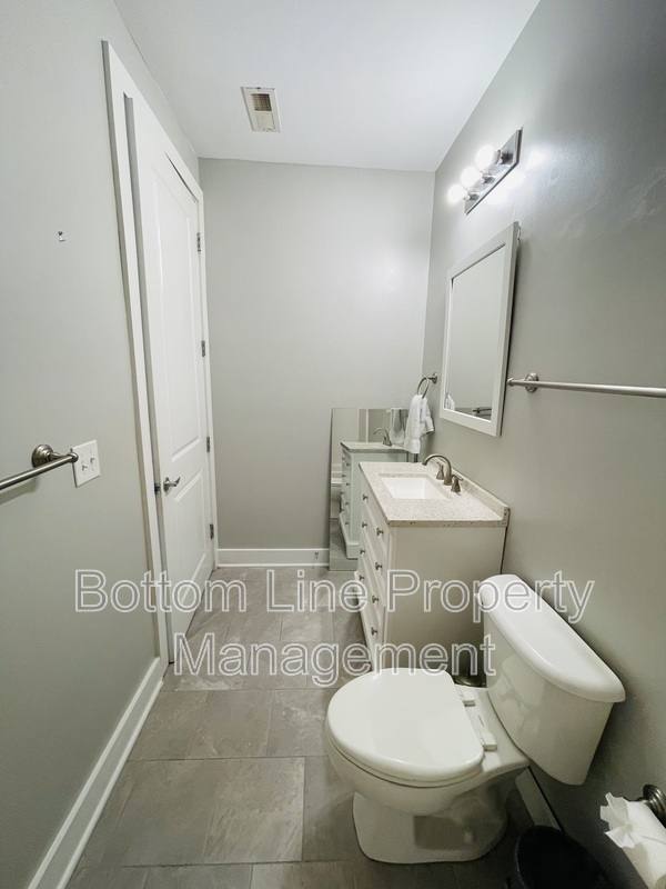 Condo for rent at 1101 W 1st St #105, Charlotte, NC 28202