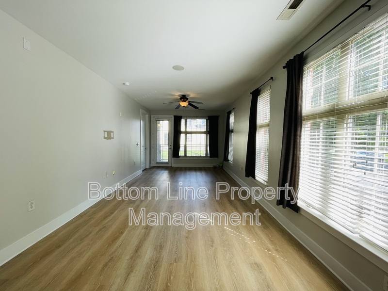 Condo for rent at 1101 W 1st St #105, Charlotte, NC 28202
