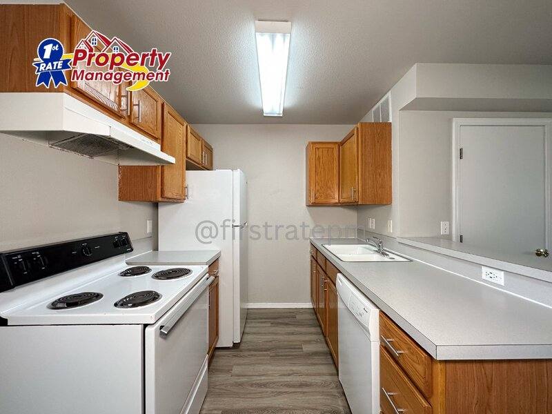 Townhouse for rent at 275 E Elbridge St, Meridian, ID 83646