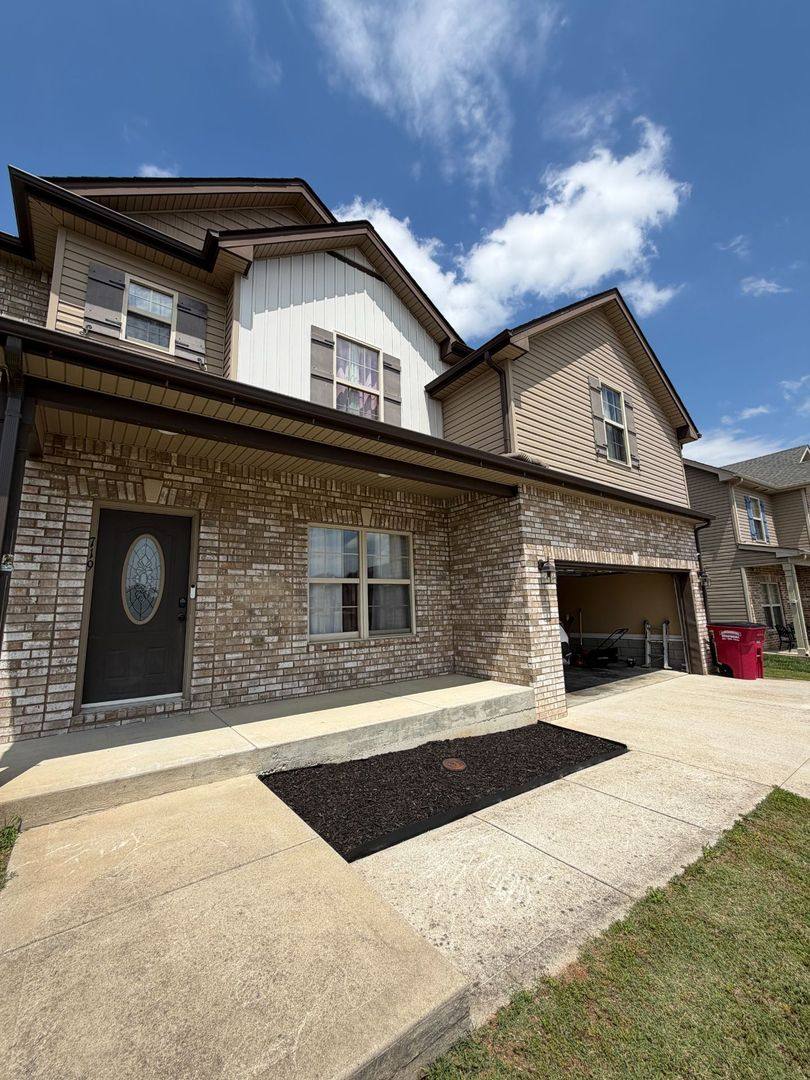 House for rent at 719 Sturdivant Dr, Clarksville, TN 37042