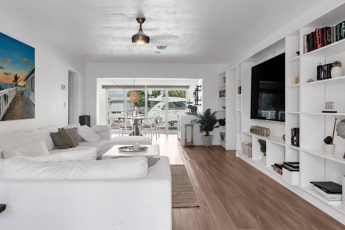 House for rent at 2233 SE 15th St, Pompano Beach, FL 33062
