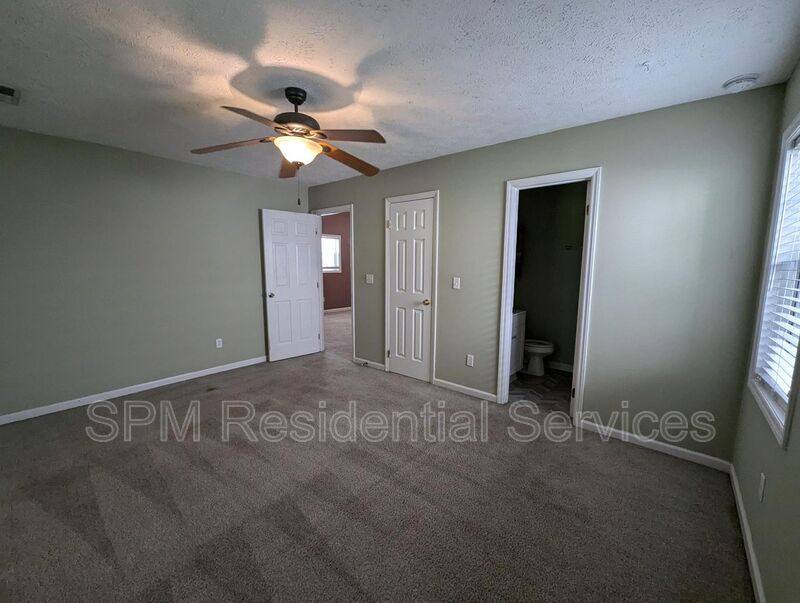 House for rent at 705 Varsity Dr, Wilmington, NC 28403
