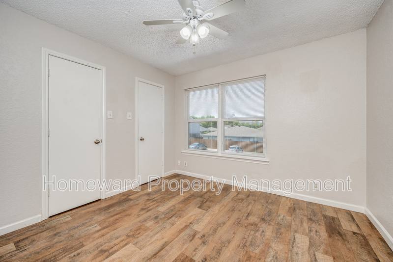 Townhouse for rent at 604 Meadow View Court #3, Denton, TX 76207