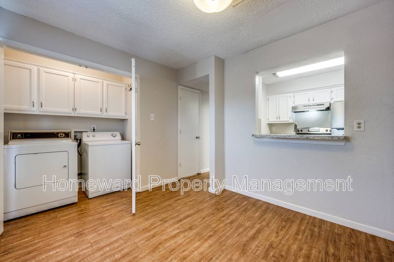 Townhouse for rent at 604 Meadow View Court #3, Denton, TX 76207
