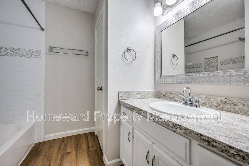 Townhouse for rent at 604 Meadow View Court #3, Denton, TX 76207