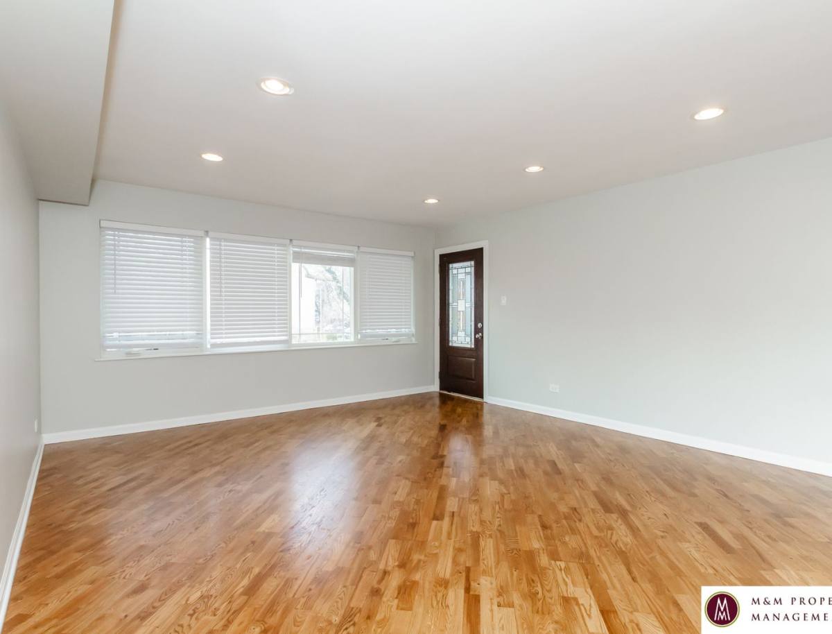 Apartment for rent at 900 S Taylor Ave, Oak Park, IL 60304