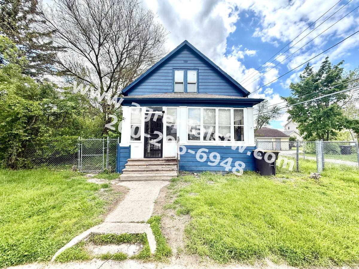 House for rent at 2720 Queen St, Fort Wayne, IN 46806