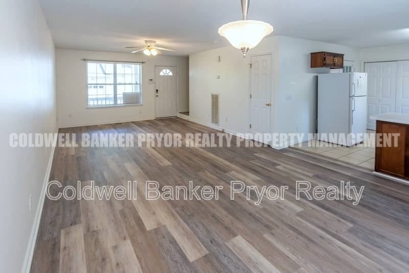 Apartment for rent at 1240 N Concord Rd - E, Chattanooga, TN 37421