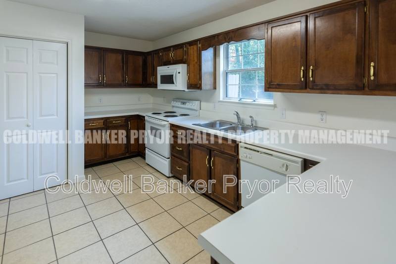 Apartment for rent at 1240 N Concord Rd - E, Chattanooga, TN 37421