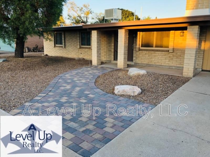 House for rent at 7532 N Rasmussen Ave, Tucson, AZ 85741