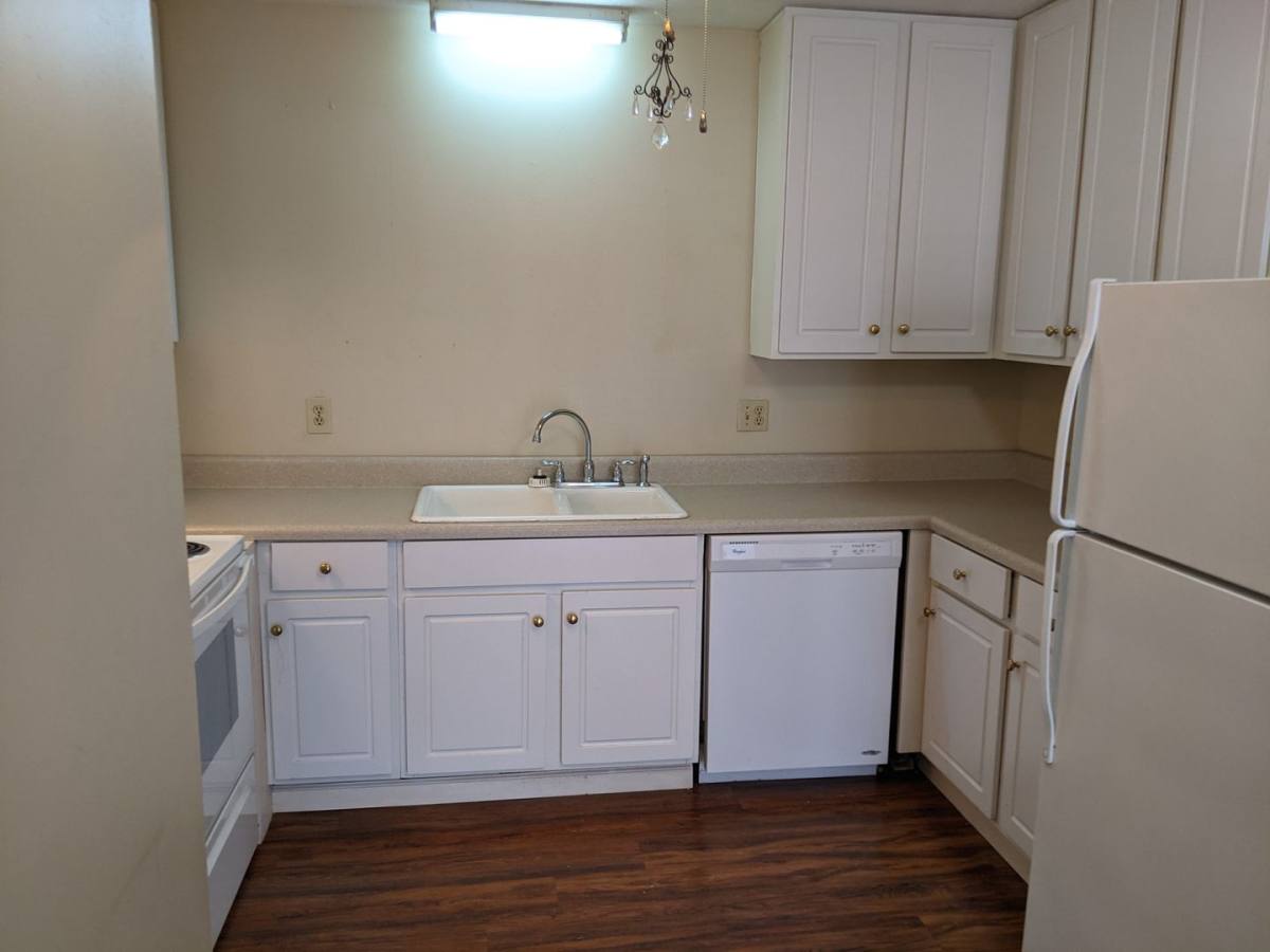 Apartment for rent at 102 McConnell St, Jefferson, NC 28640