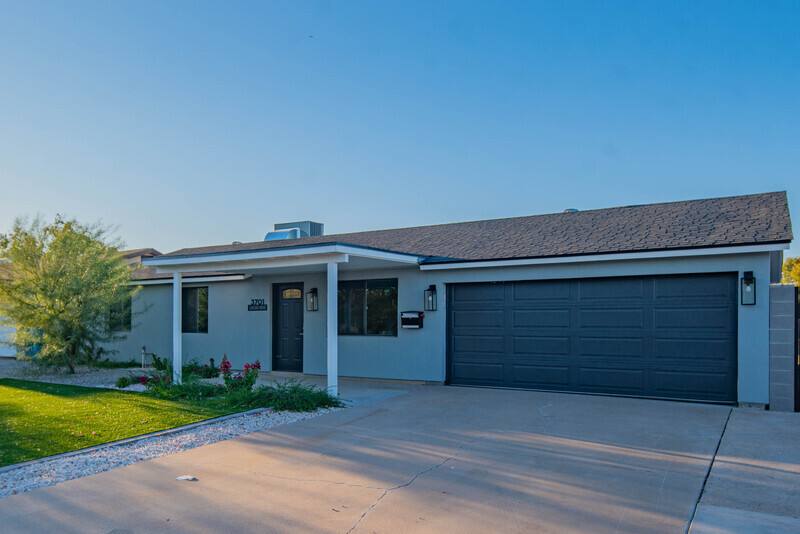 House for rent at 3701 E Ludlow Dr, Phoenix, AZ 85032