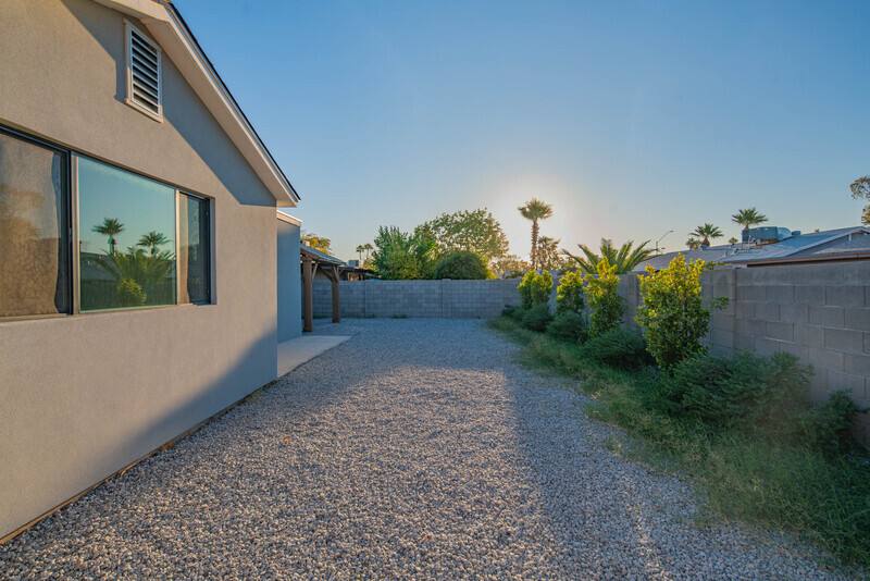 House for rent at 3701 E Ludlow Dr, Phoenix, AZ 85032