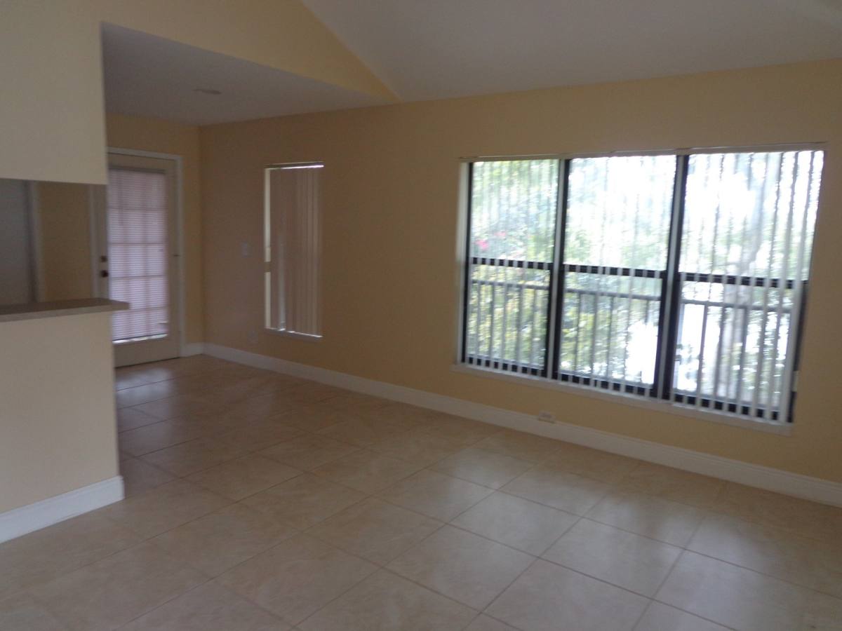 Condo for rent at 8775 NW 39 St, Fort Lauderdale, FL 33351