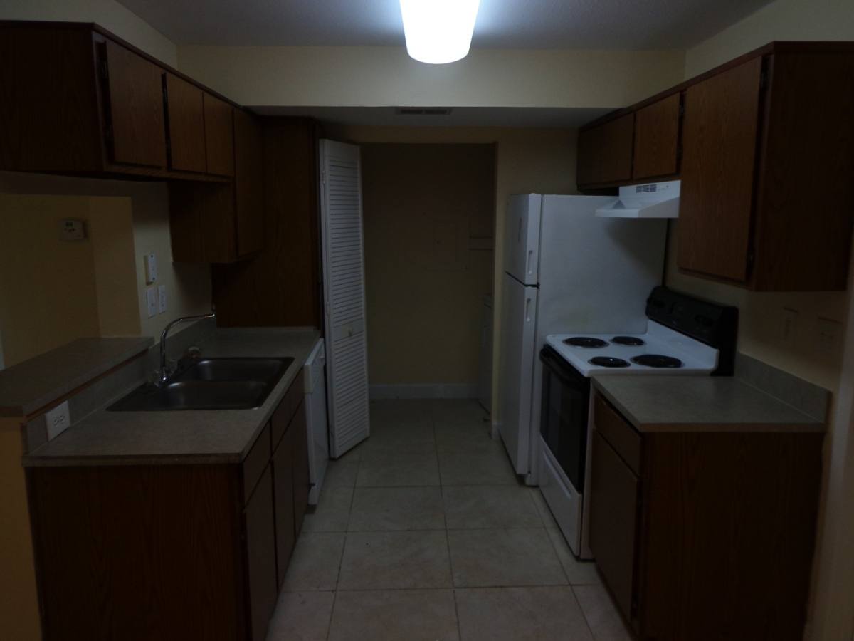 Condo for rent at 8775 NW 39 St, Fort Lauderdale, FL 33351