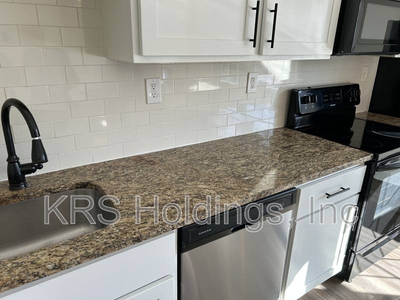 Apartment for rent at 963 W Ocean View, Norfolk, VA 23505