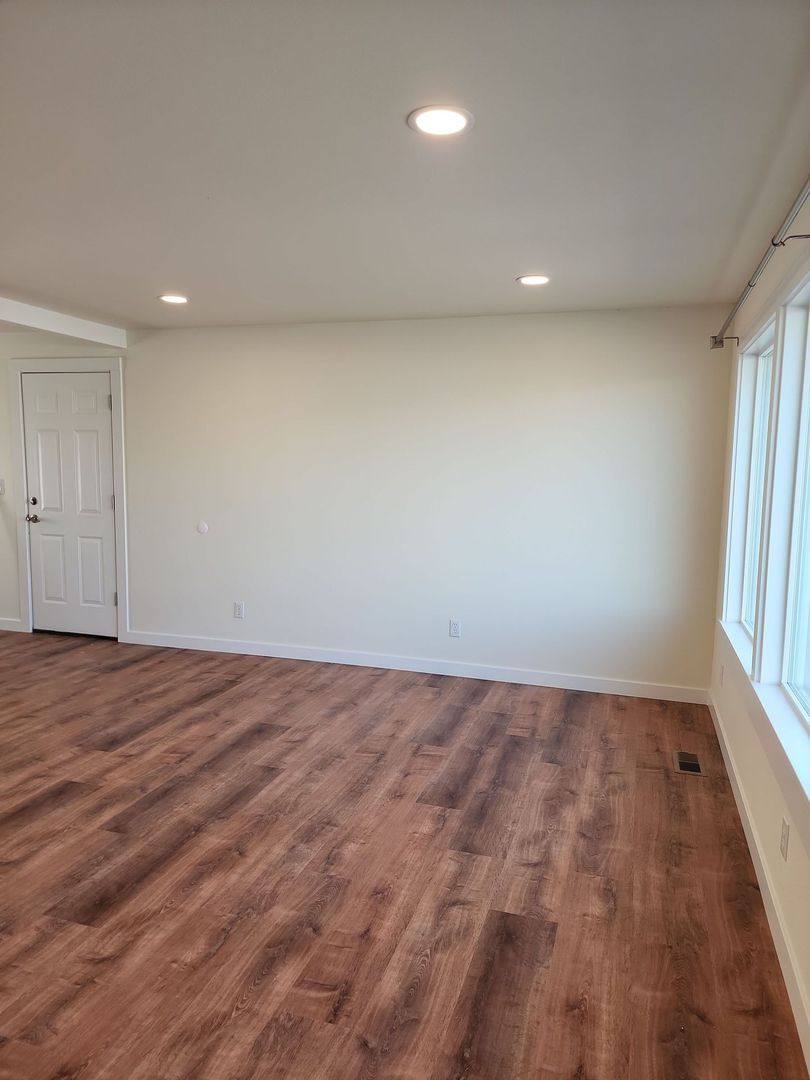 Apartment for rent at 329-331 Gibby, Moses Lake, WA 98837