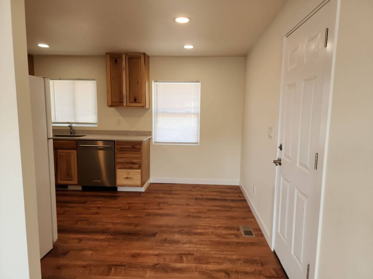 Apartment for rent at 329-331 Gibby, Moses Lake, WA 98837