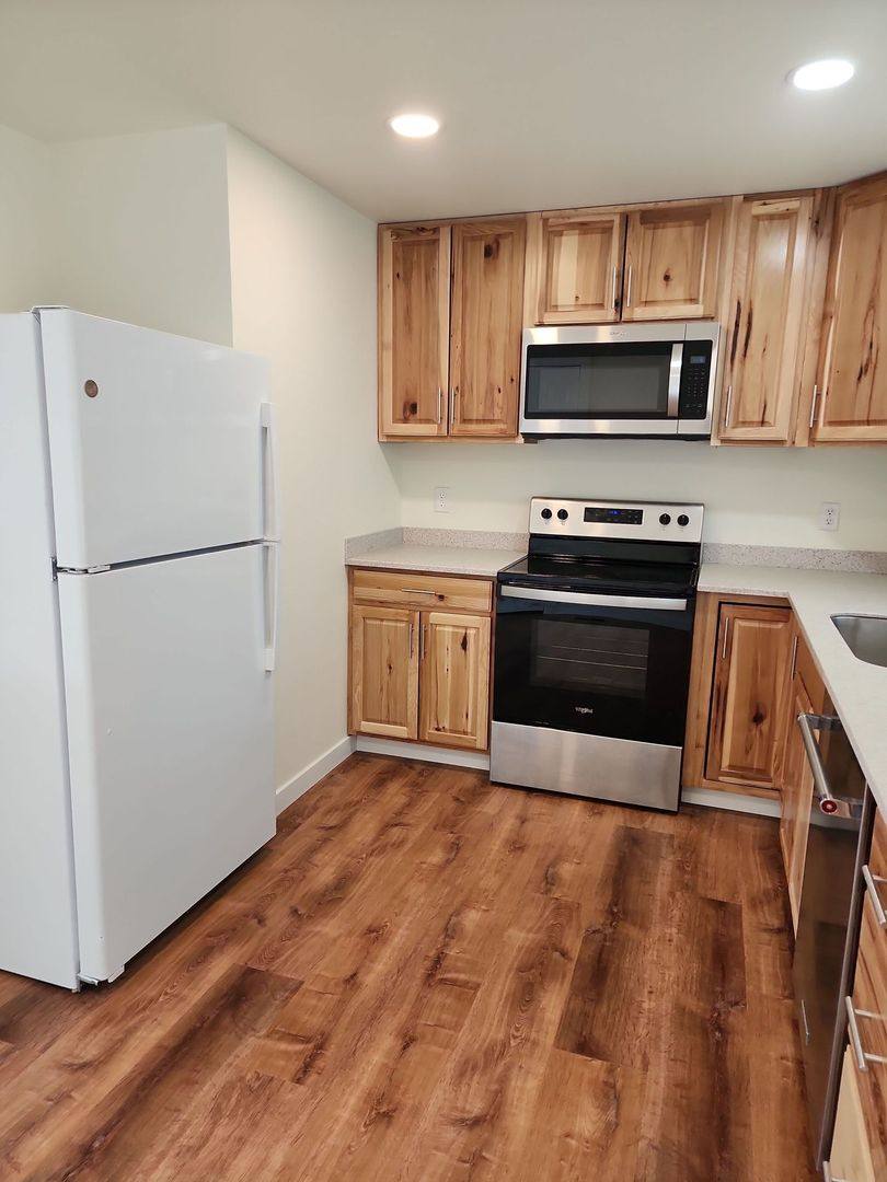 Apartment for rent at 329-331 Gibby, Moses Lake, WA 98837