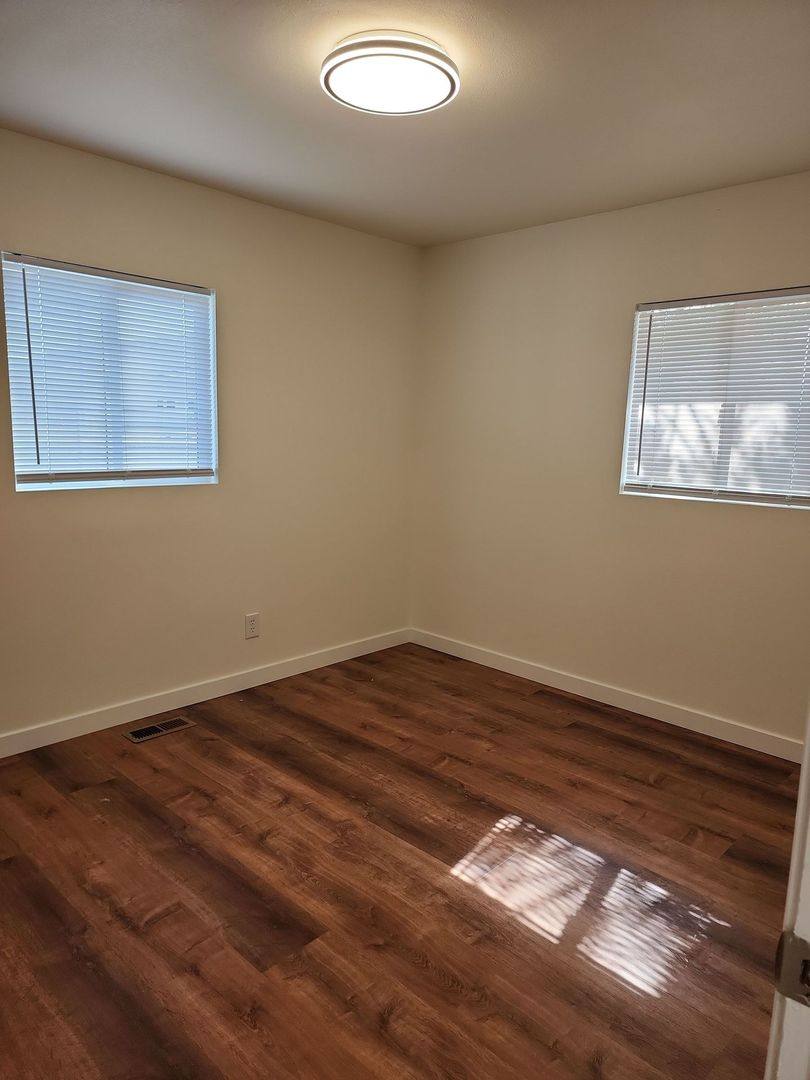 Apartment for rent at 329-331 Gibby, Moses Lake, WA 98837