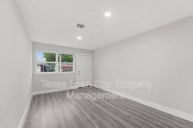 House for rent at 4630 Clover St, Houston, TX 77051