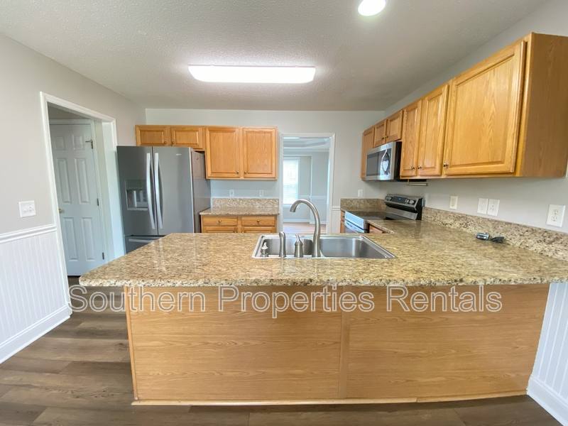 House for rent at 346 Cresthaven Dr, Sanford, NC 27332