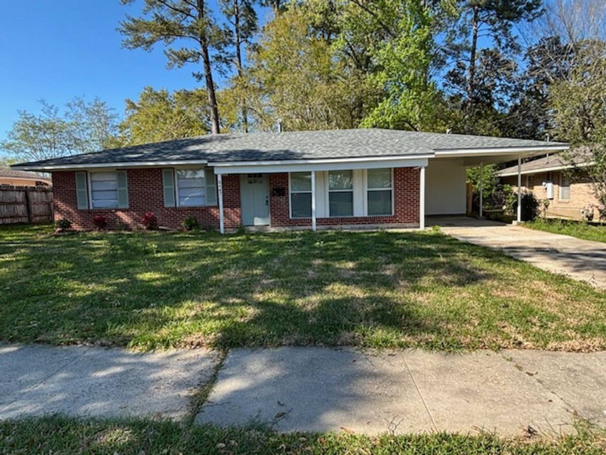 House for rent at 8447 S Parkland Dr, Baton Rouge, LA 70806