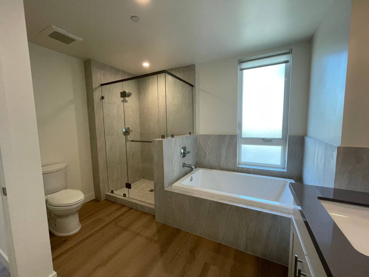 Apartment for rent at 123 S Chapel Ave, Alhambra, CA 91801