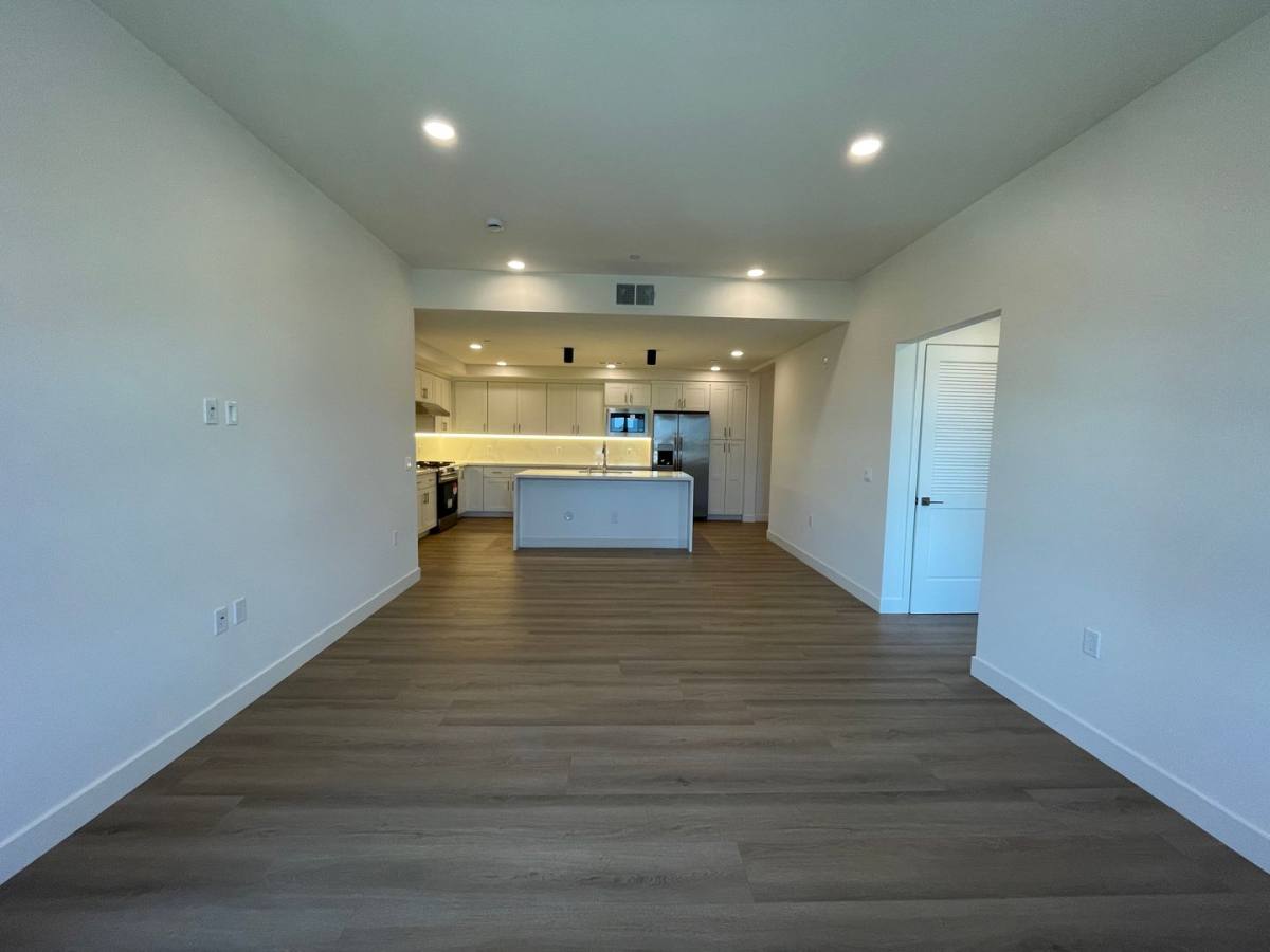 Apartment for rent at 123 S Chapel Ave, Alhambra, CA 91801