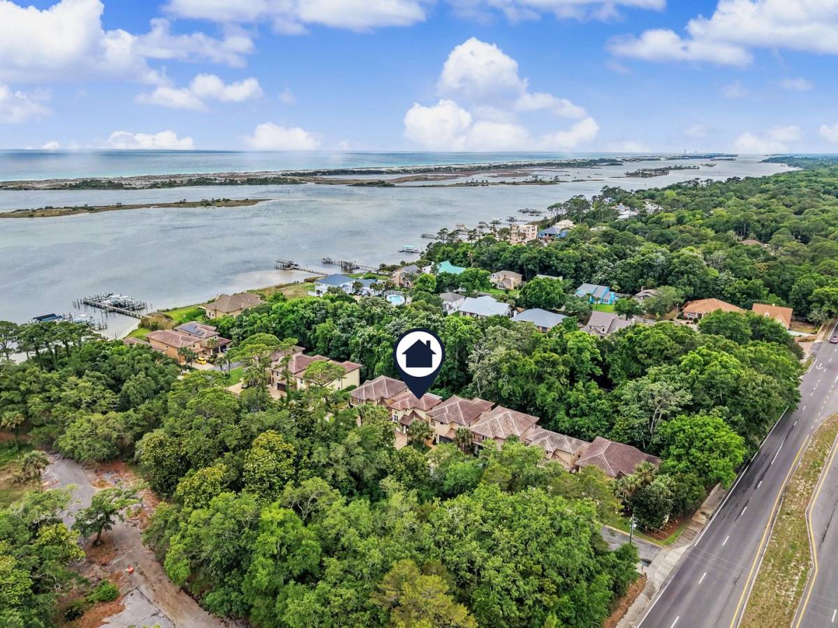 House for rent at 490 Soundview Court, Mary Esther, FL 32569
