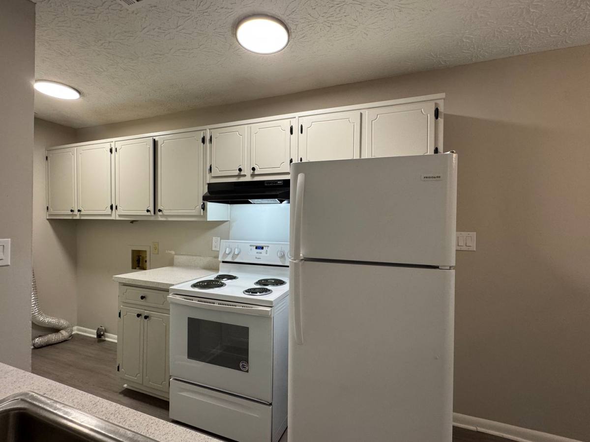 Apartment for rent at 662 Bellemeade Dr, Marietta, GA 30008