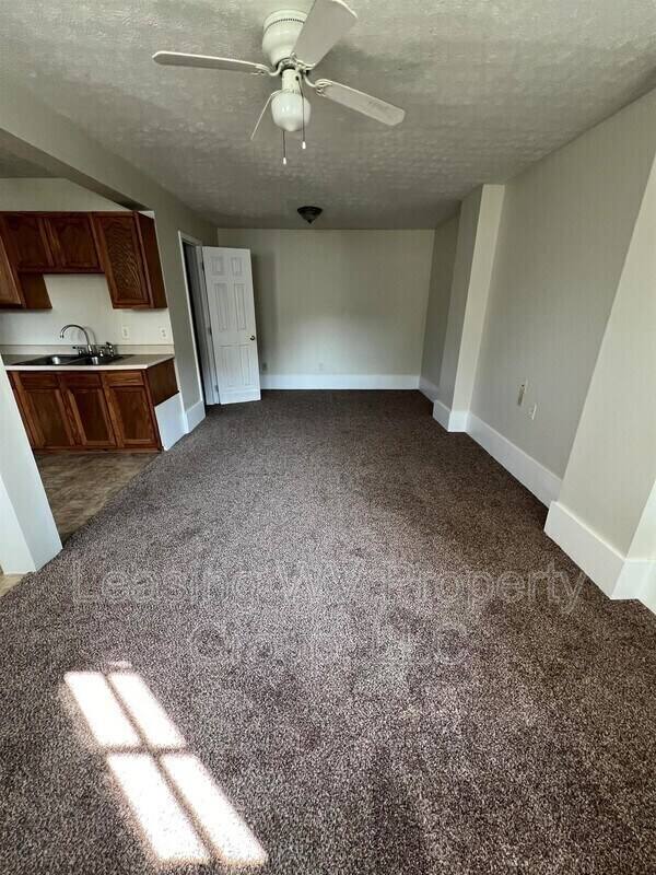 Apartment for rent at 2651 Main St #3, Hurricane, WV 25526