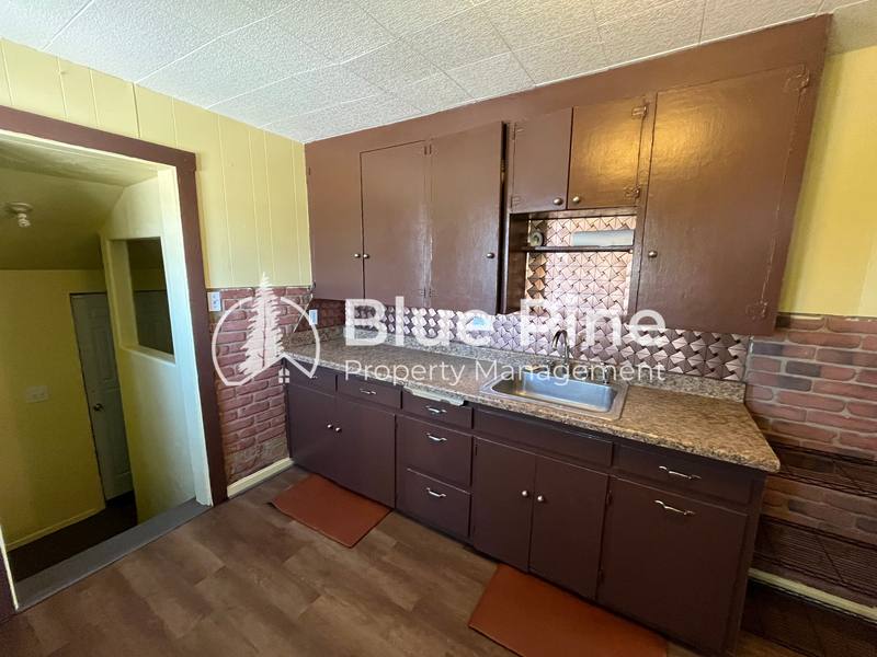 House for rent at 498 E 17th St, Idaho Falls, ID 83404