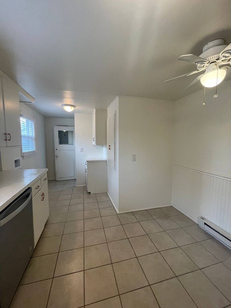 Apartment for rent at 1127 W Mulberry St, Fort Collins, CO 80521