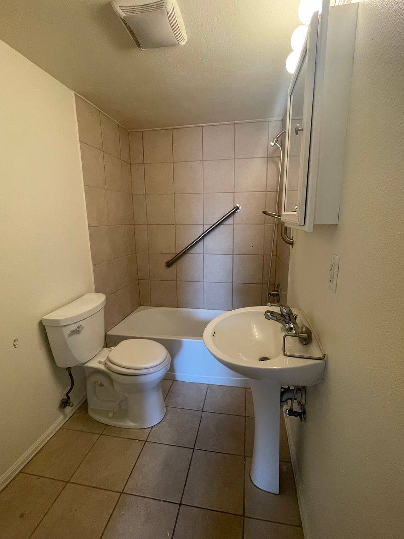 Apartment for rent at 1127 W Mulberry St, Fort Collins, CO 80521