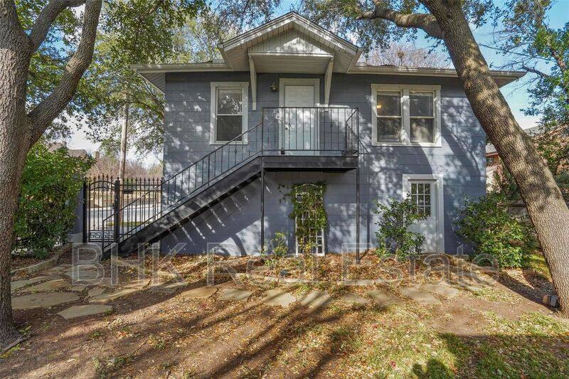 House for rent at 1915 Clover Lane, Fort Worth, TX 76107