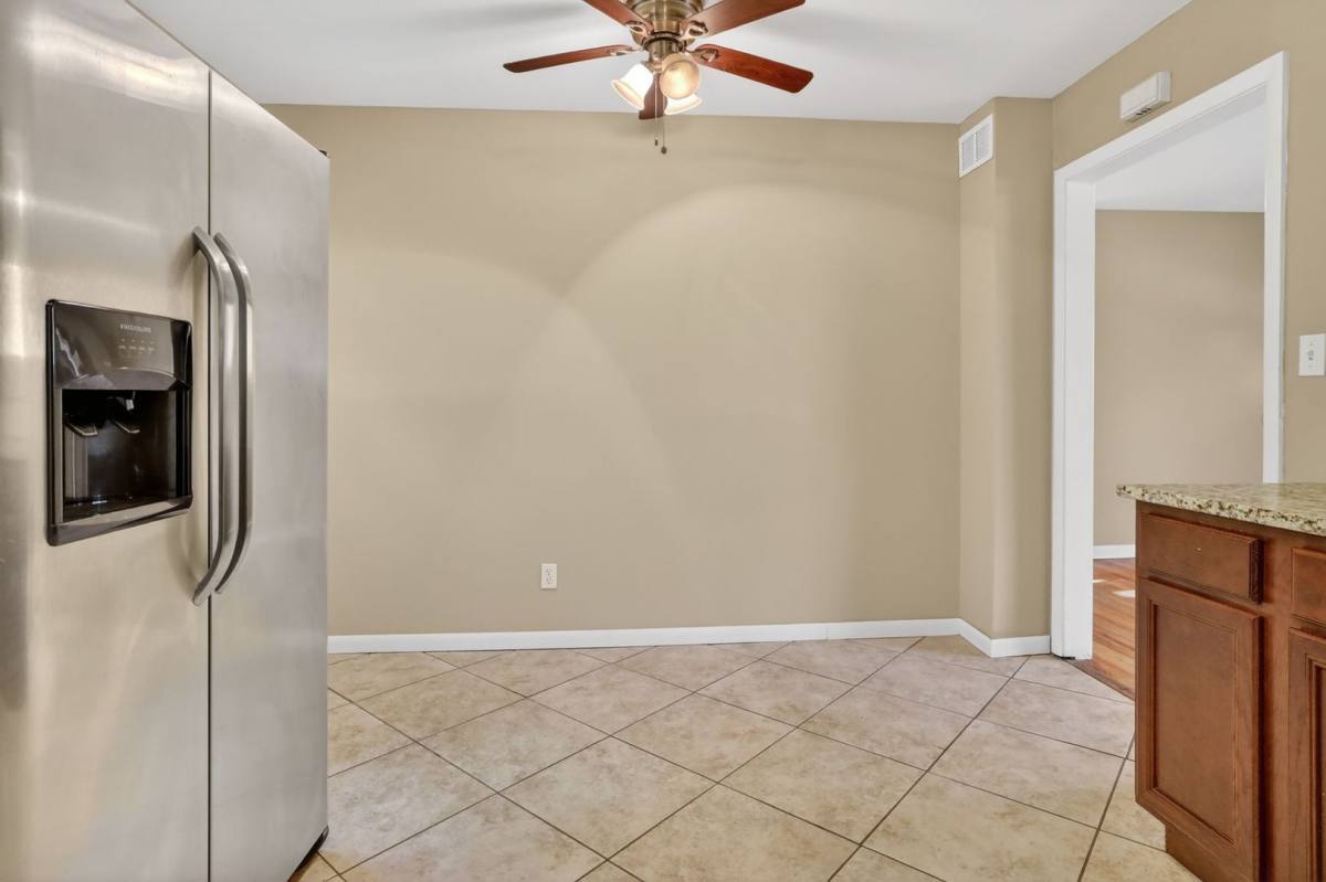 House for rent at 7821 Birch St, Prairie Village, KS 66208