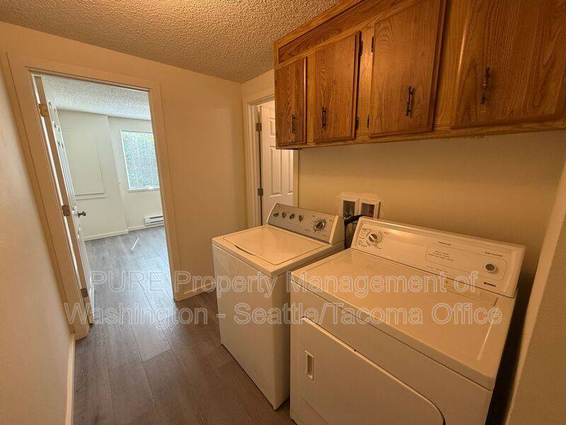 Apartment for rent at 907 SW Holden St #2, Seattle, WA 98106