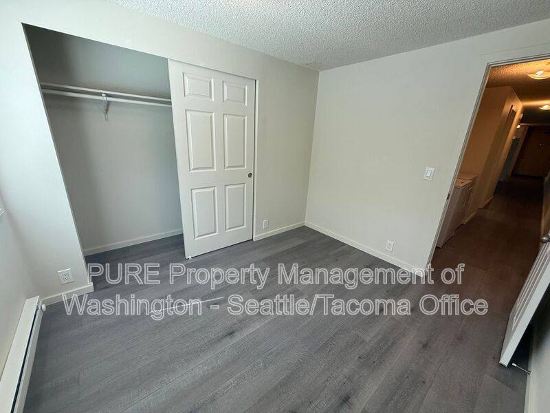Apartment for rent at 907 SW Holden St #2, Seattle, WA 98106