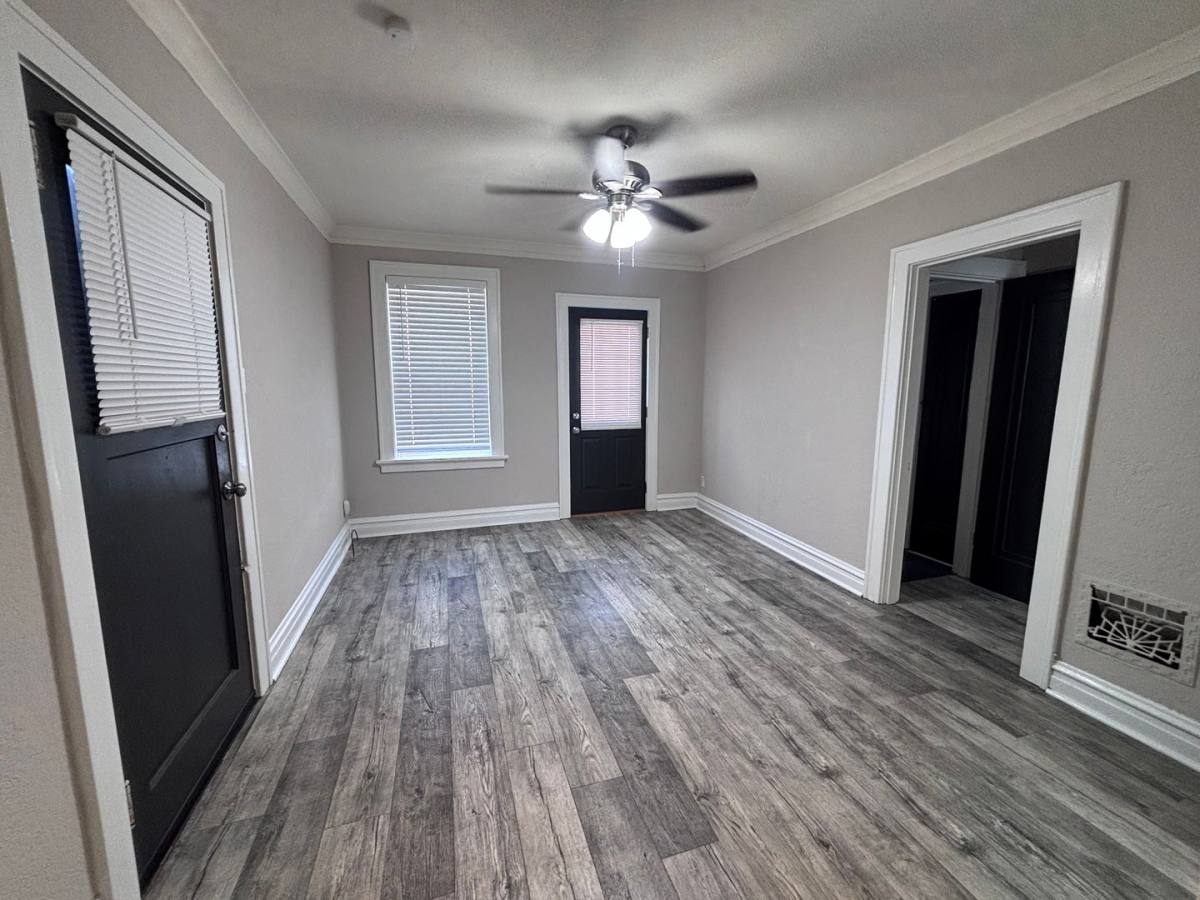 Apartment for rent at 1007 Art Hill Place, Saint Louis, MO 63139