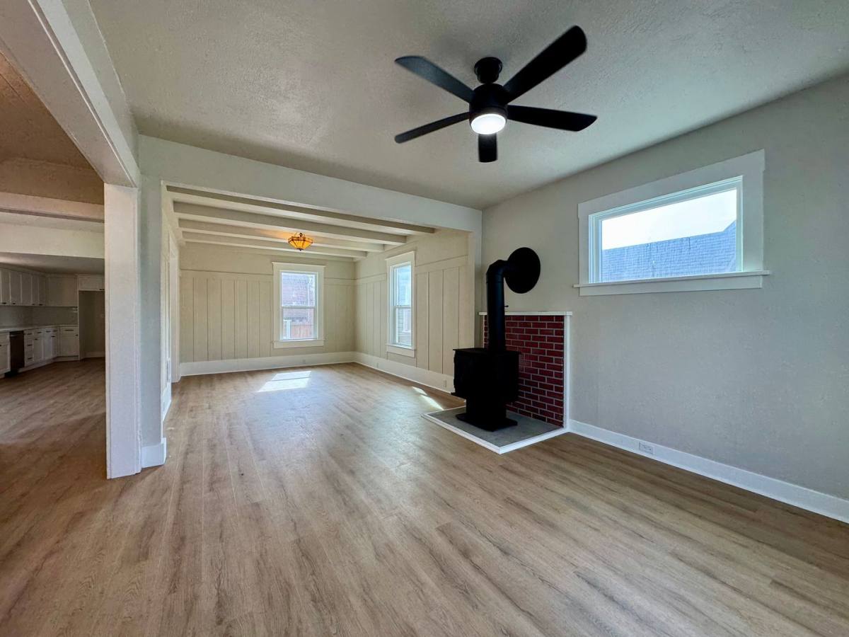 House for rent at 5 Rideout St, Samoa, CA 95564
