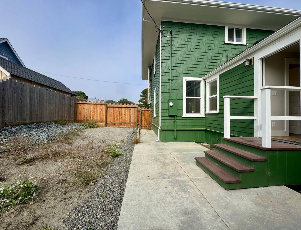 House for rent at 5 Rideout St, Samoa, CA 95564