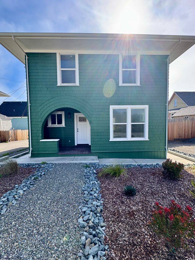 House for rent at 5 Rideout St, Samoa, CA 95564