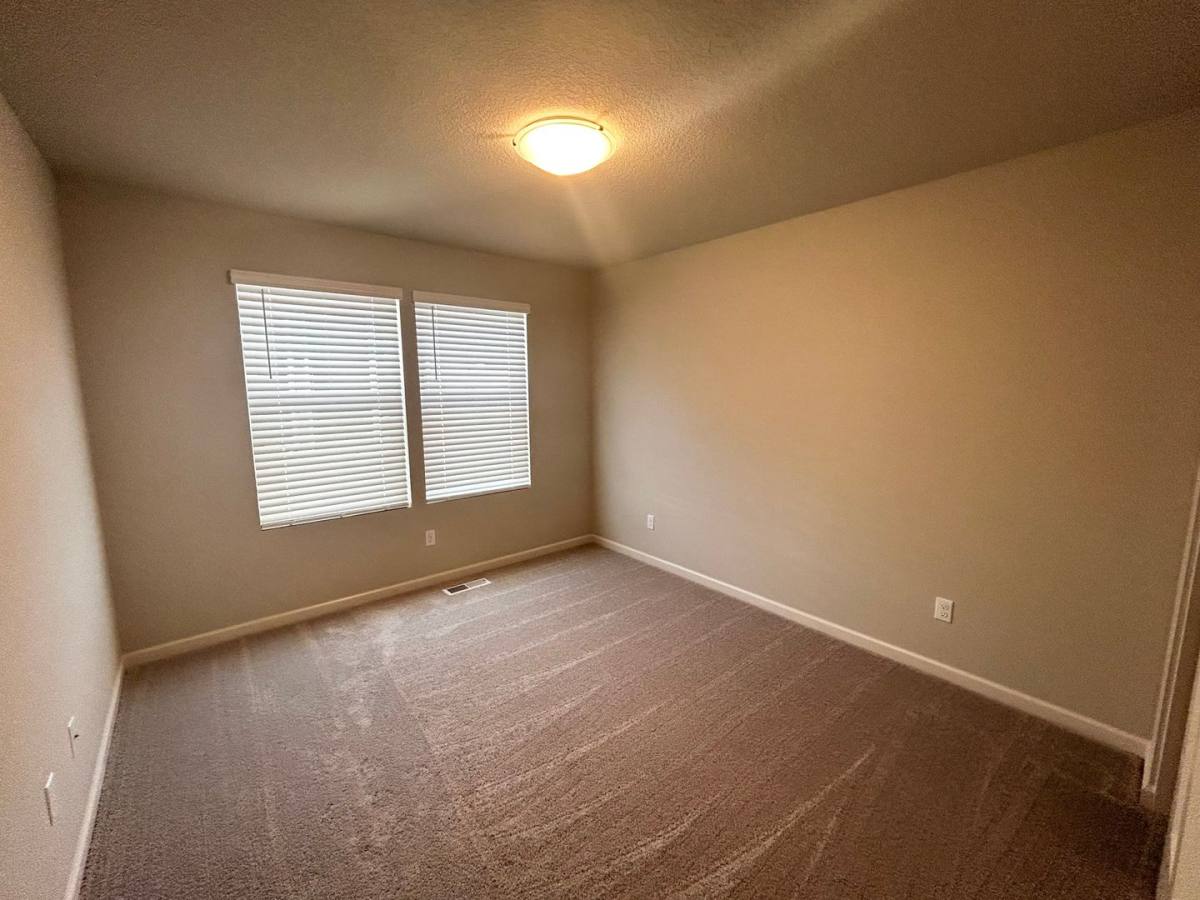 House for rent at 31482 NW Turel Dr, North Plains, OR 97133