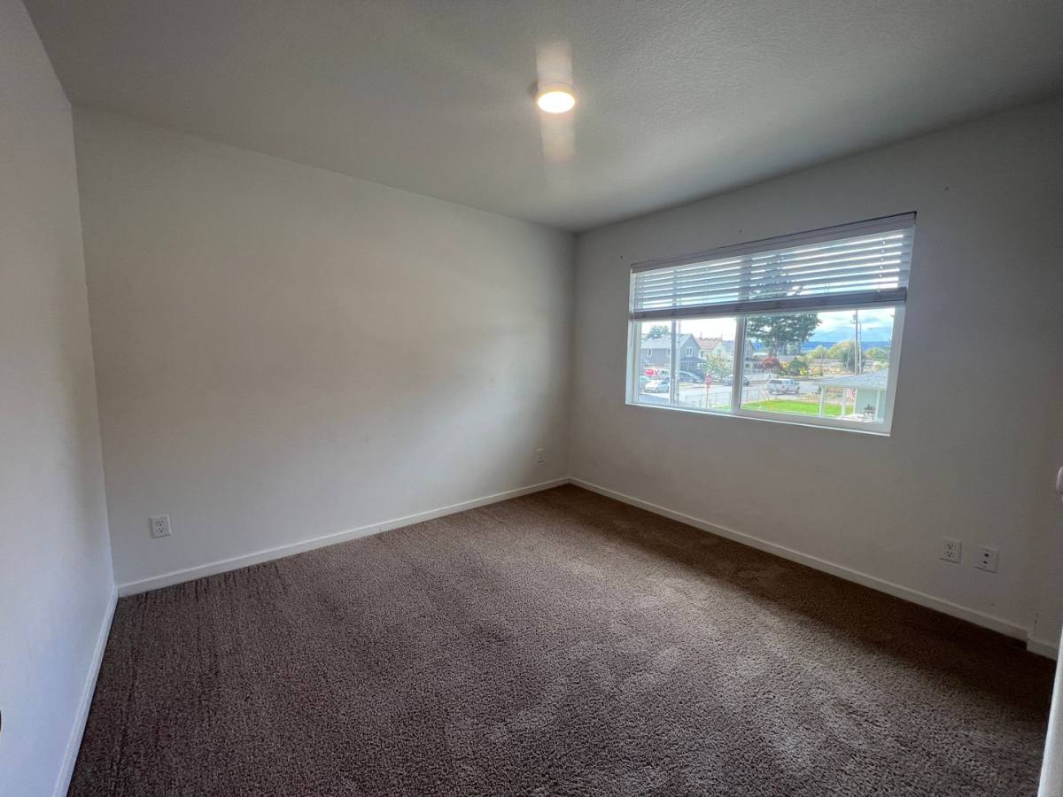 560 Bozarth Ave, Woodland, WA 98674 - Apartment for Rent - Image 9
